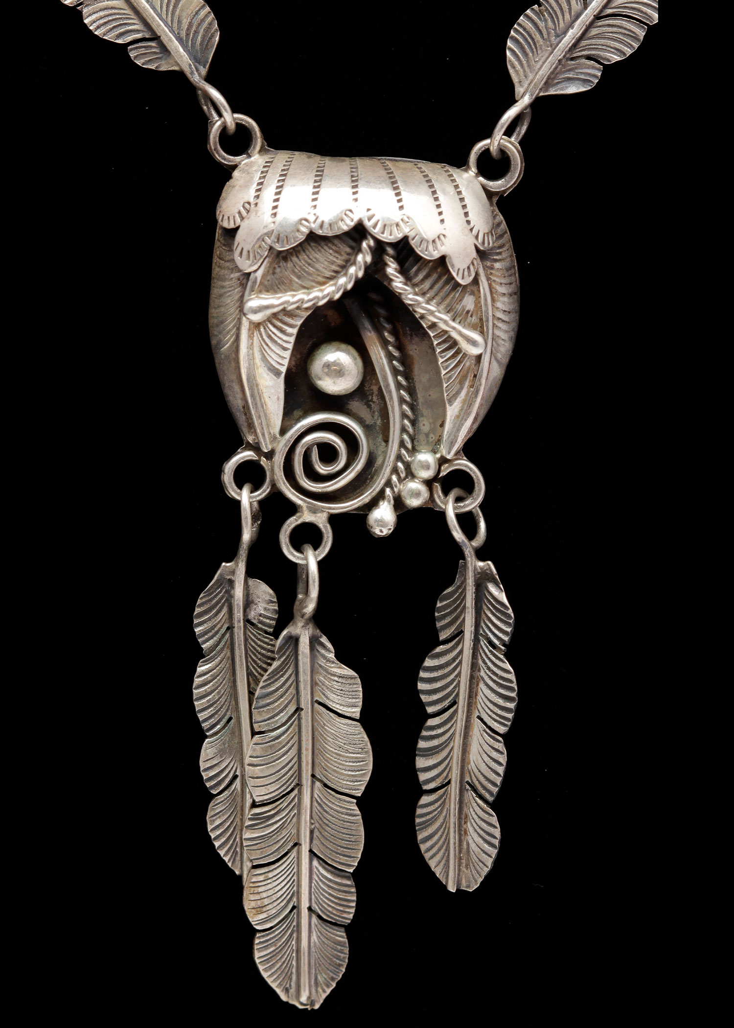 Sterling Silver S.A. Arviso Old Pawn Navajo Feather Necklace