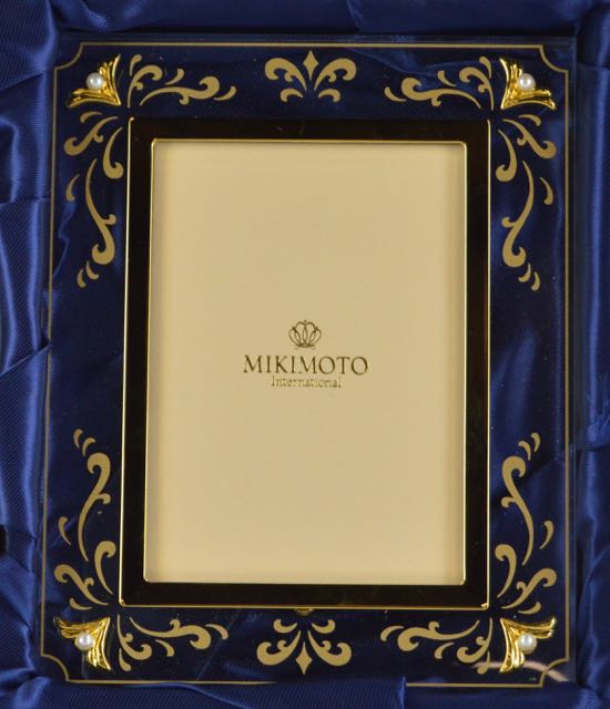Mikimoto International Clock and Frame Set