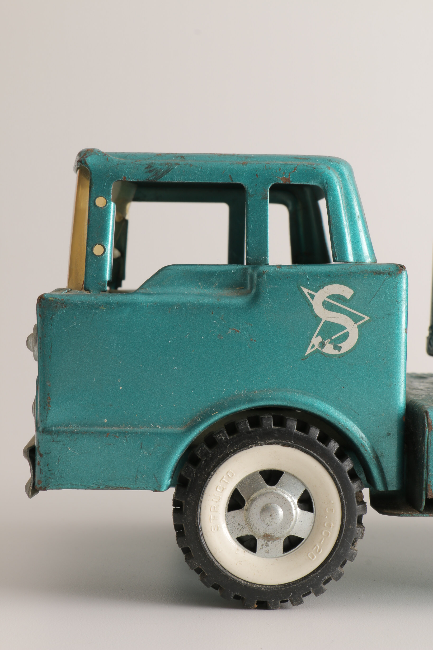 Die-Cast Structo Car Carrier Replica