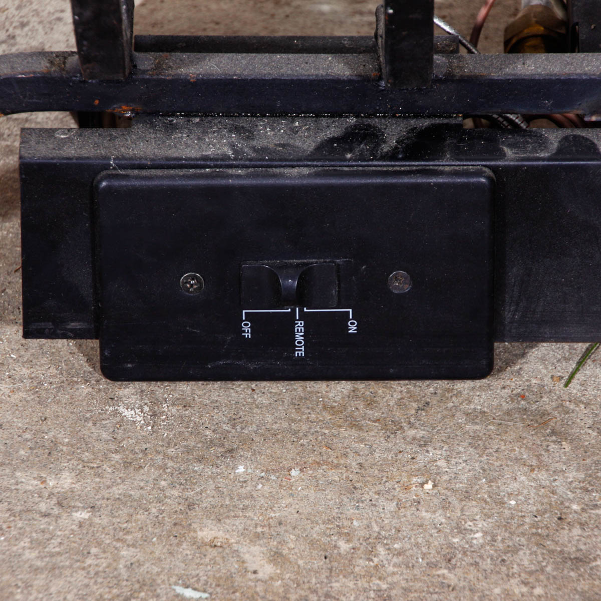 Sure Heat Vent Free Burner and Natural Gas Fire Logs with Remote