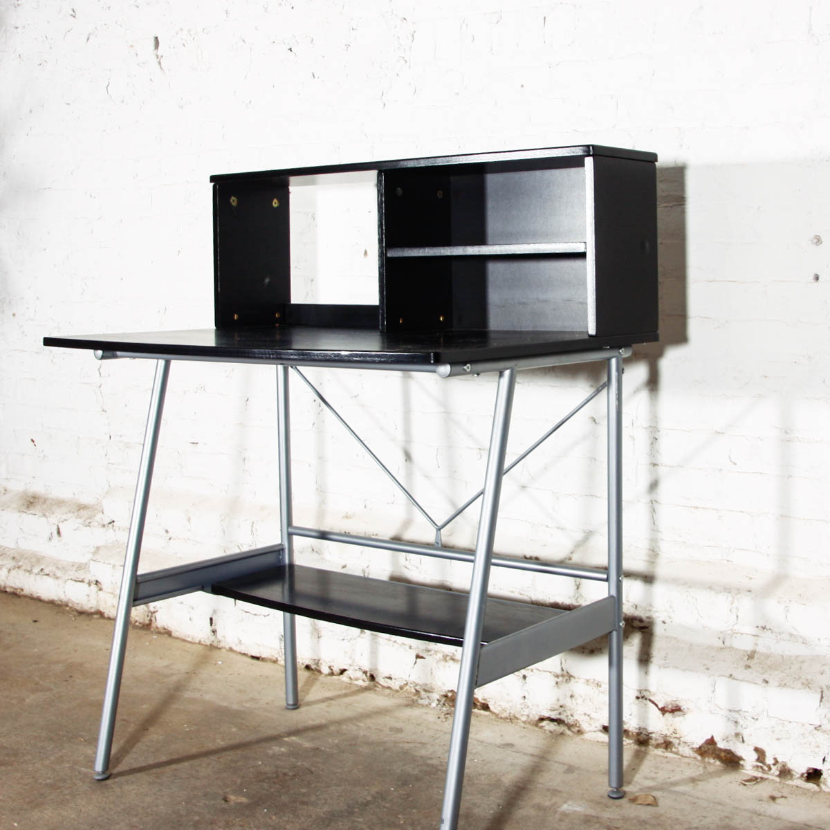 Contemporary Computer Desk