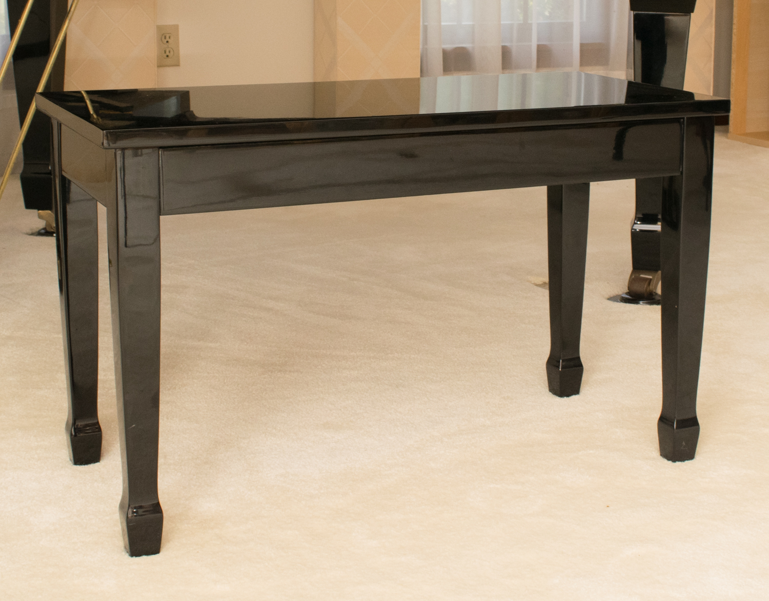 Stunning Young Chang Polished Ebony G-185 Grand Piano
