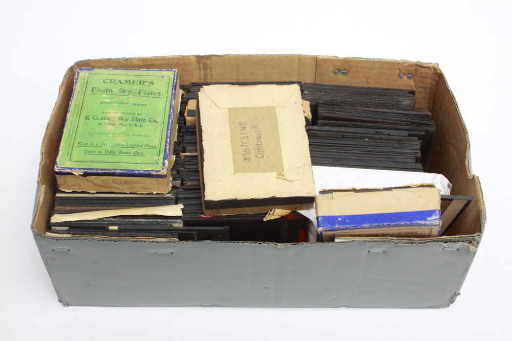 Bausch & Lomb Model C Balopticon Slide Projector With Slides