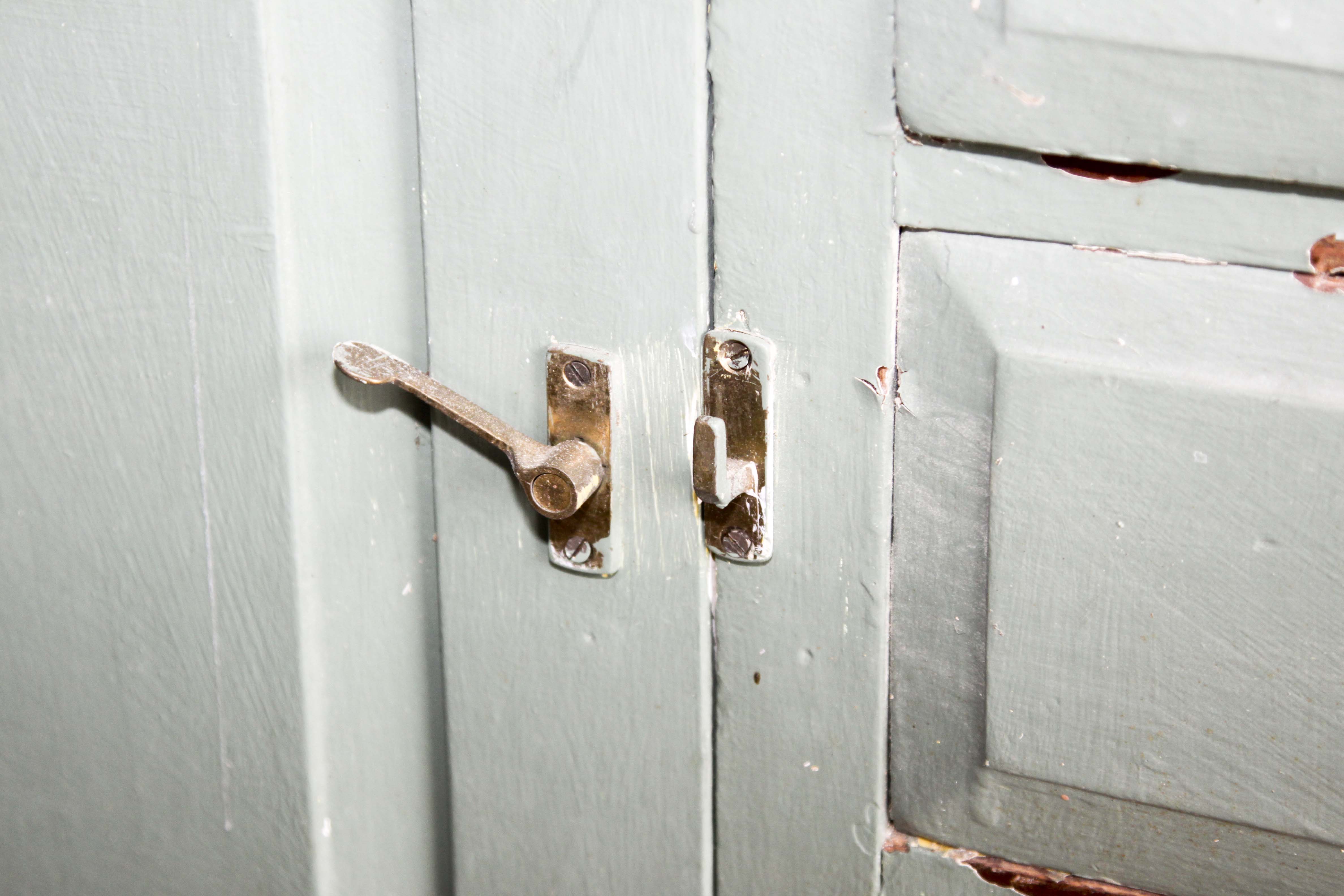 Vintage Chippendale Style Wood Cabinet and Hutch