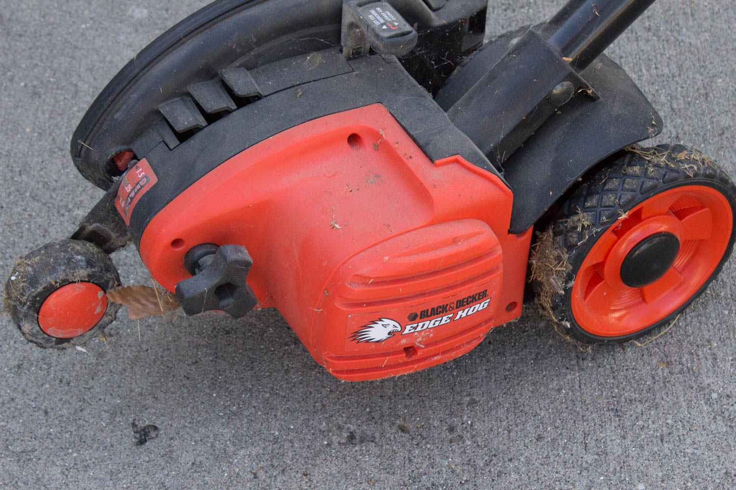 Trio of Black and Decker Electric Yard Tools