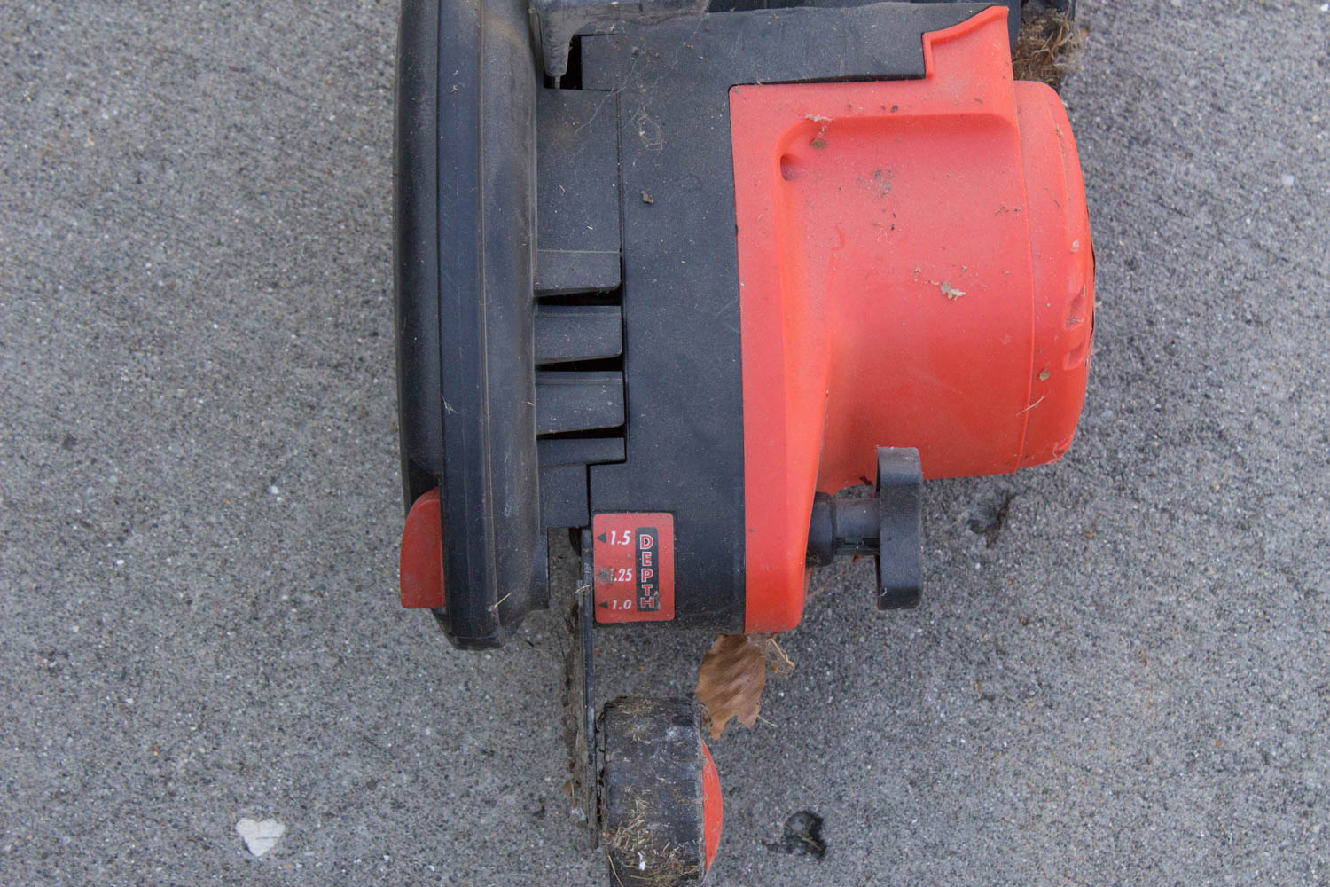 Trio of Black and Decker Electric Yard Tools