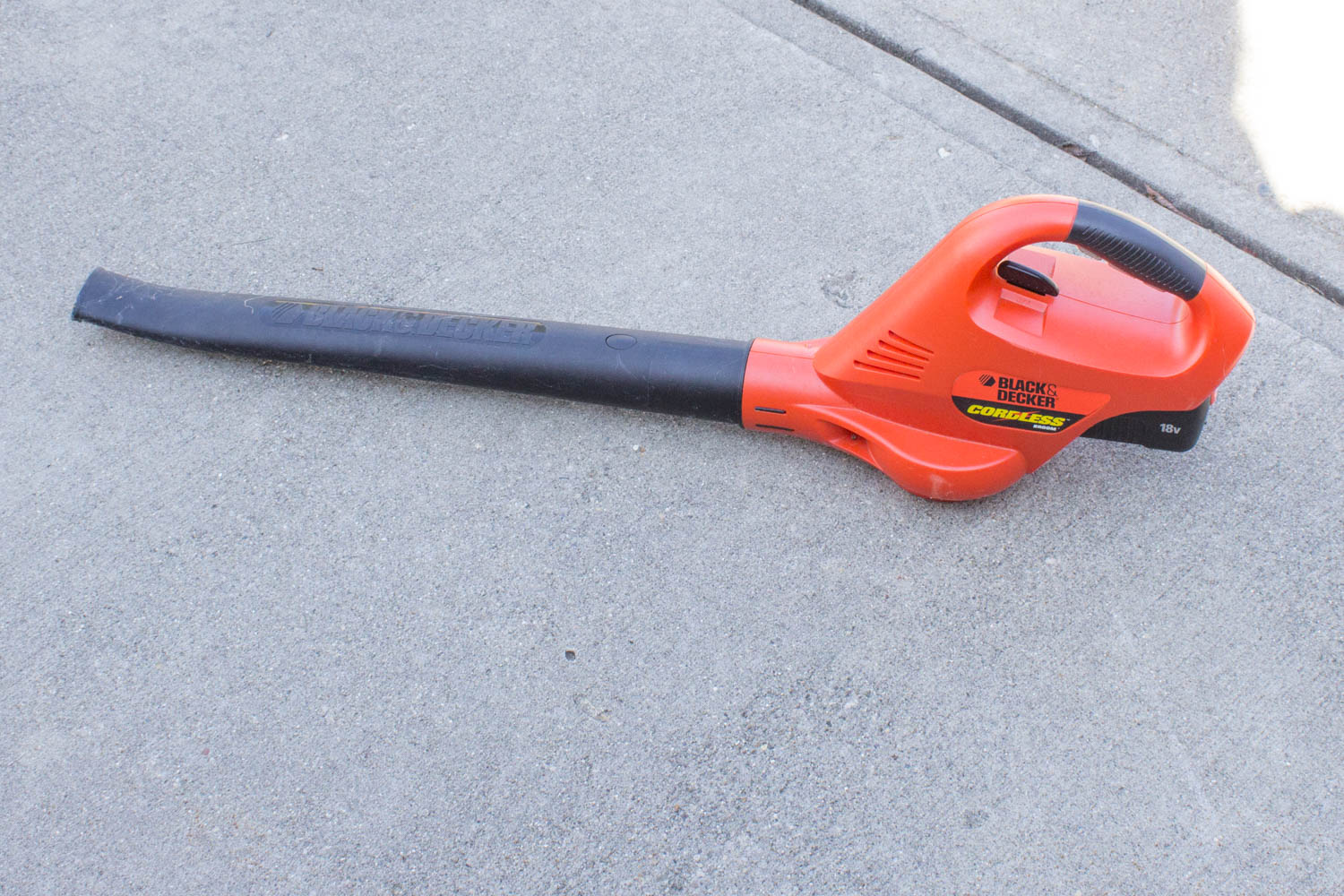 Trio of Black and Decker Electric Yard Tools