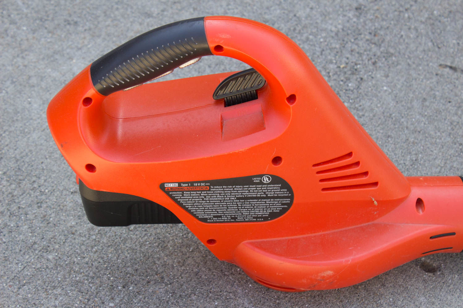 Trio of Black and Decker Electric Yard Tools