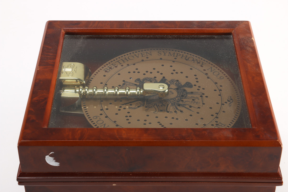 Mr. Christmas Music Box with Ballroom Dancers and Discs