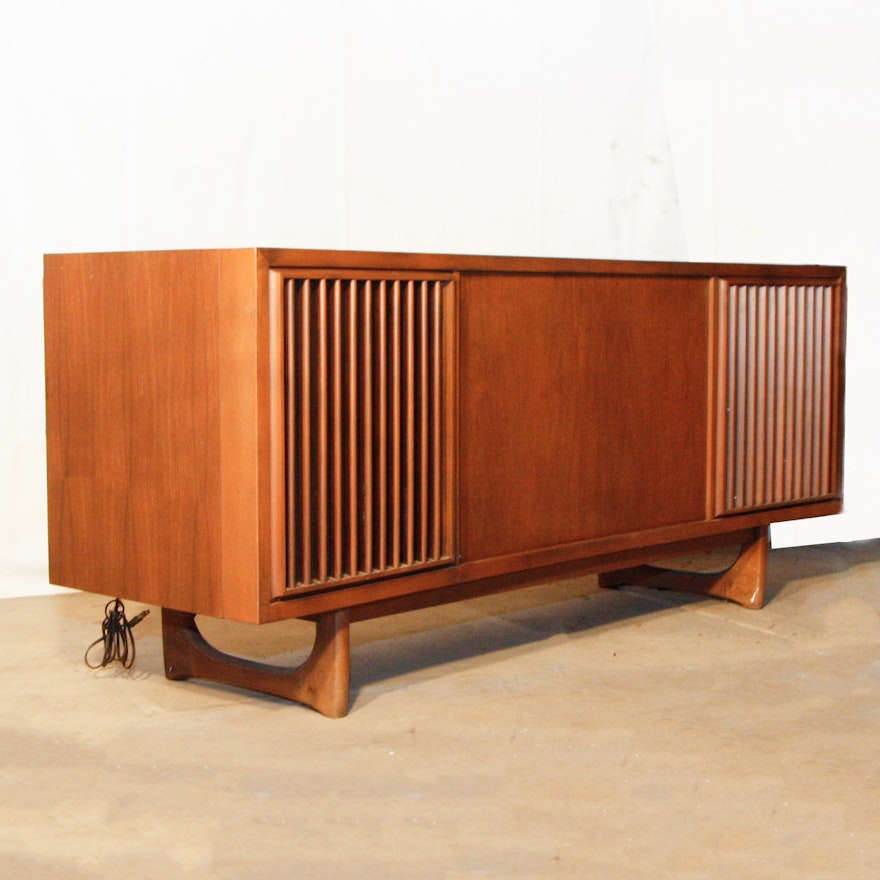 Mid-Century RCA Victor Stereo Console