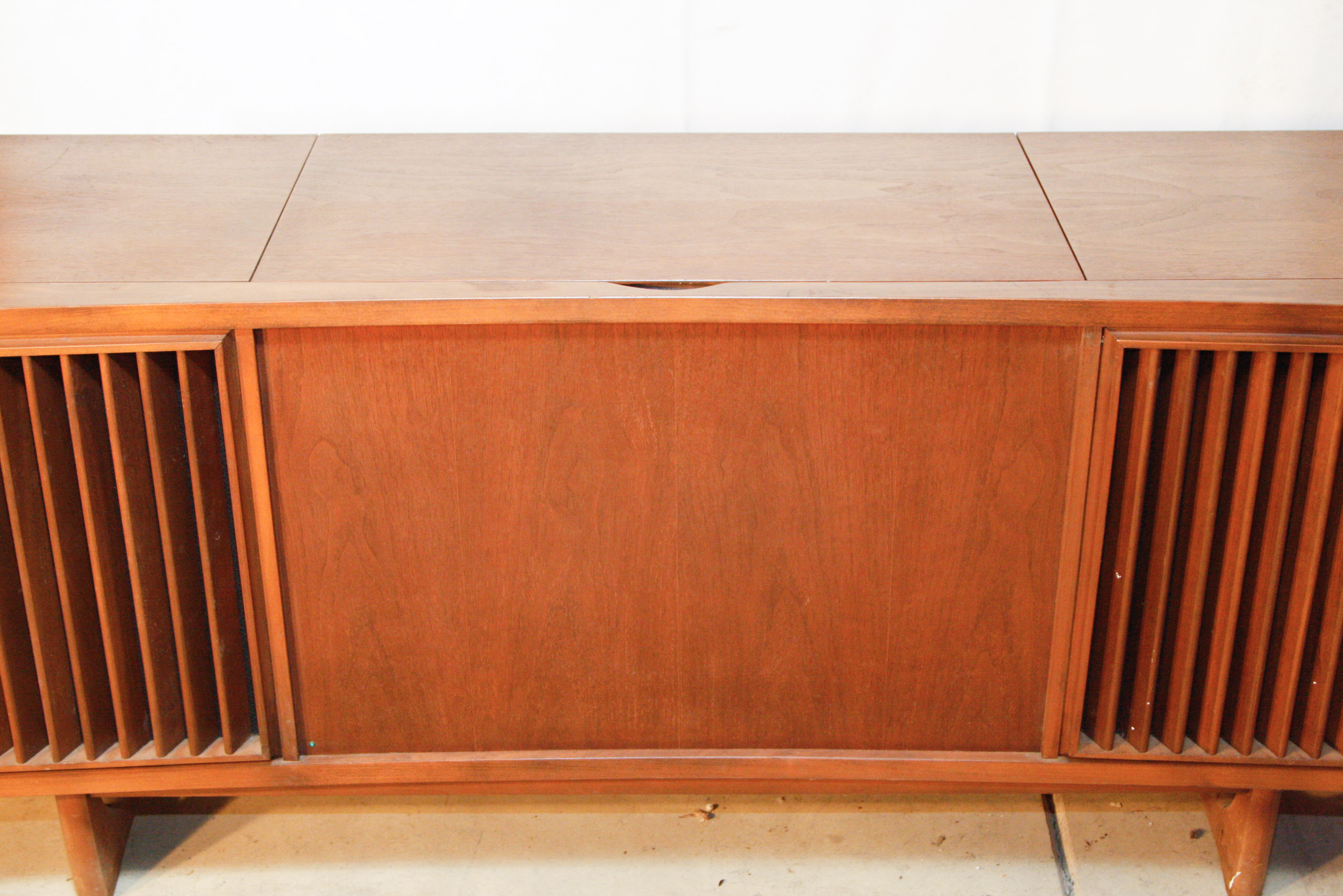 Mid-Century RCA Victor Stereo Console