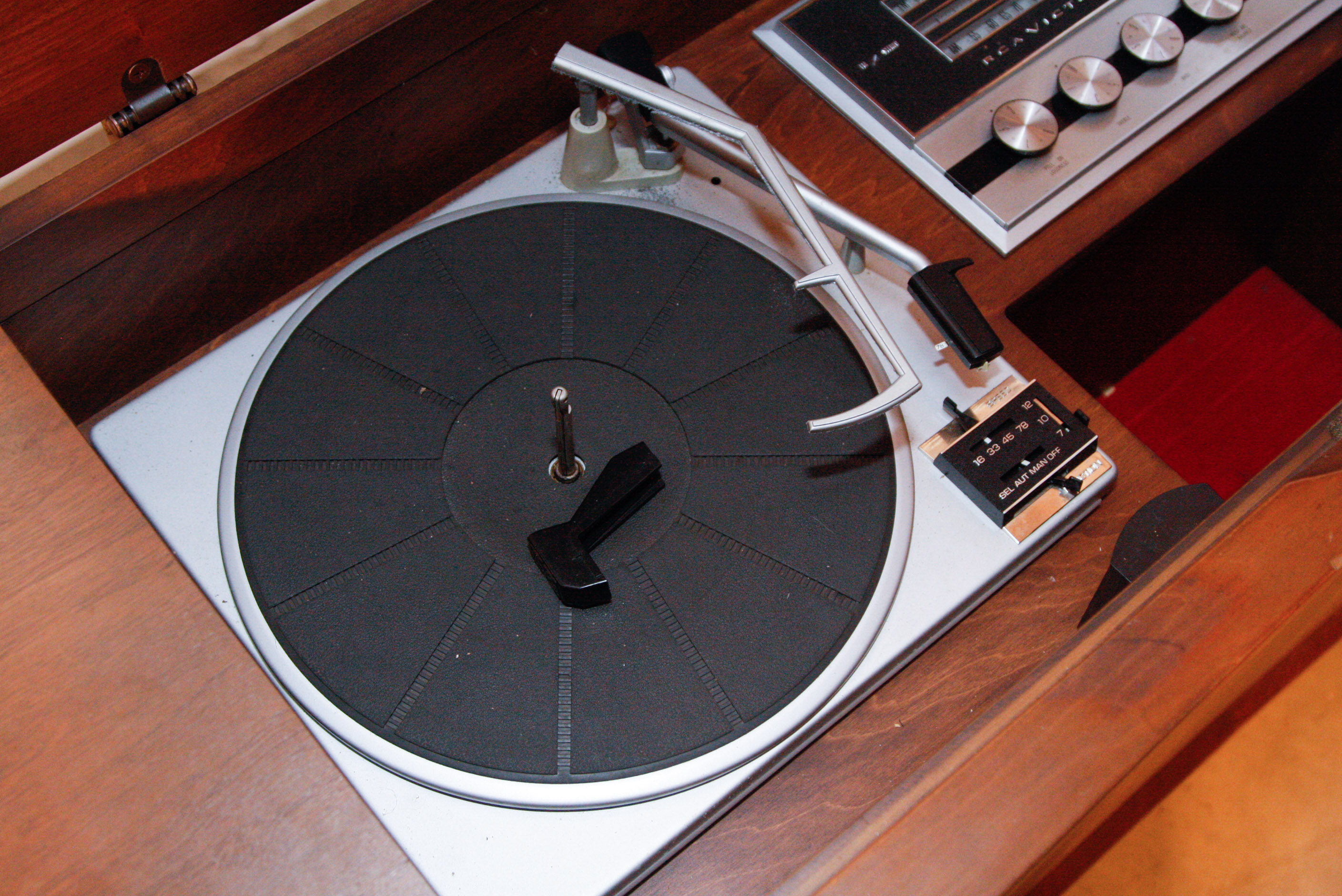 Mid-Century RCA Victor Stereo Console