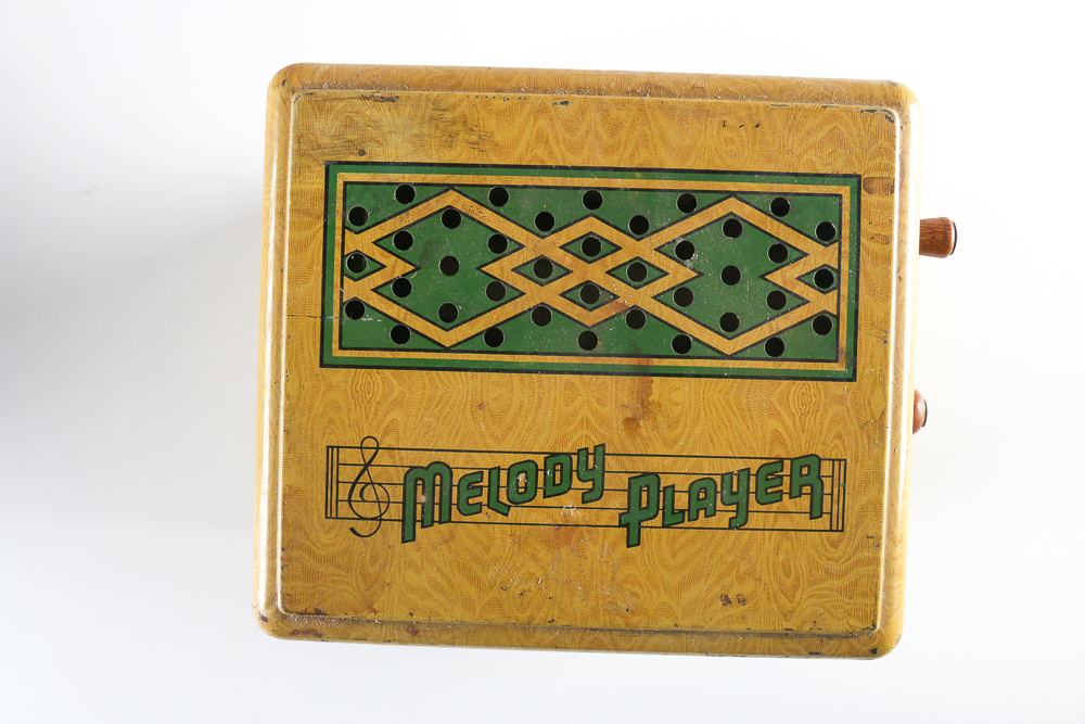 Melody Player Crank Handle Music Box