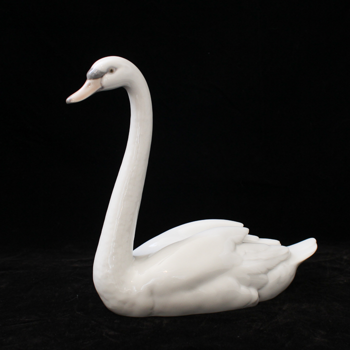 1983 Lladro Swan Figurine