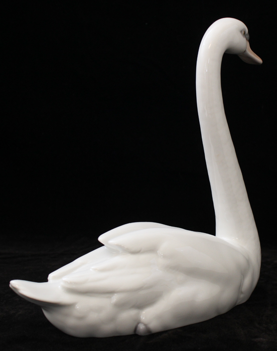 1983 Lladro Swan Figurine