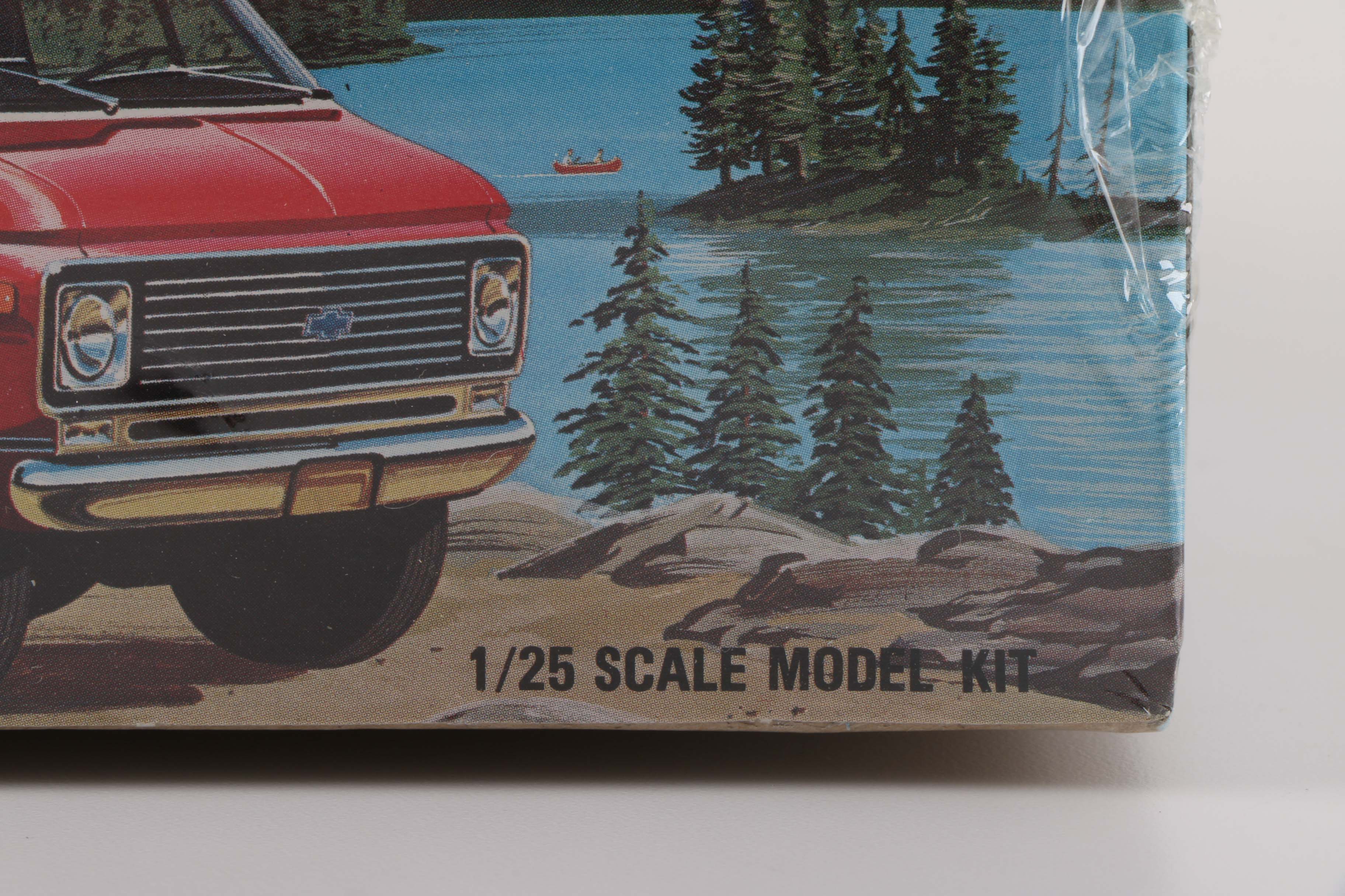 Open Road Chevy Mini Motor Home Model Kit