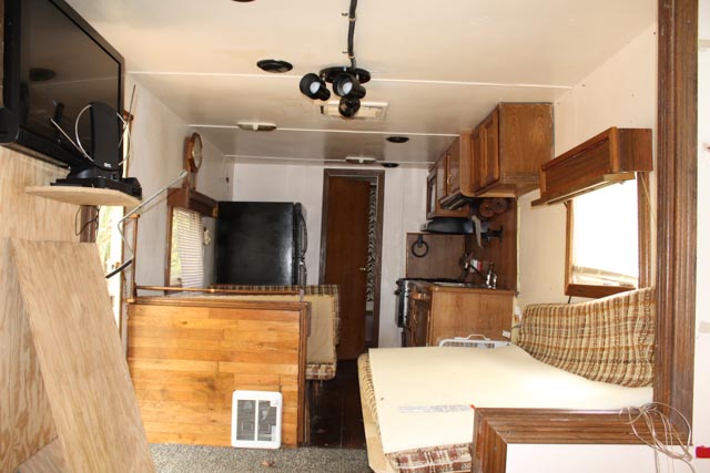 Cavalier Pull-Behind RV Trailer