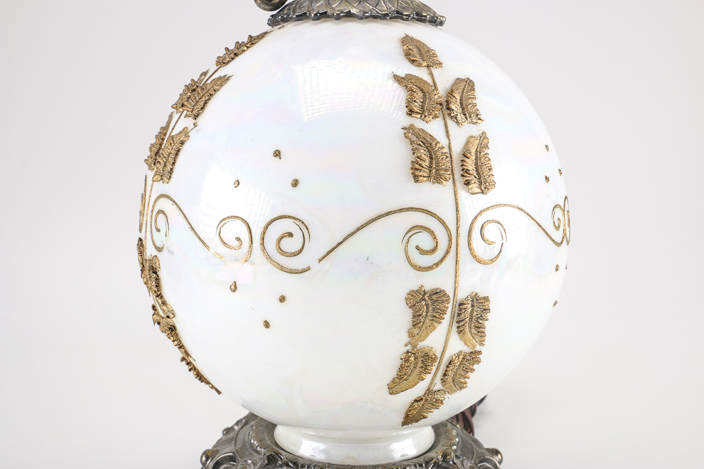 Vintage Milk Glass Table Lamp