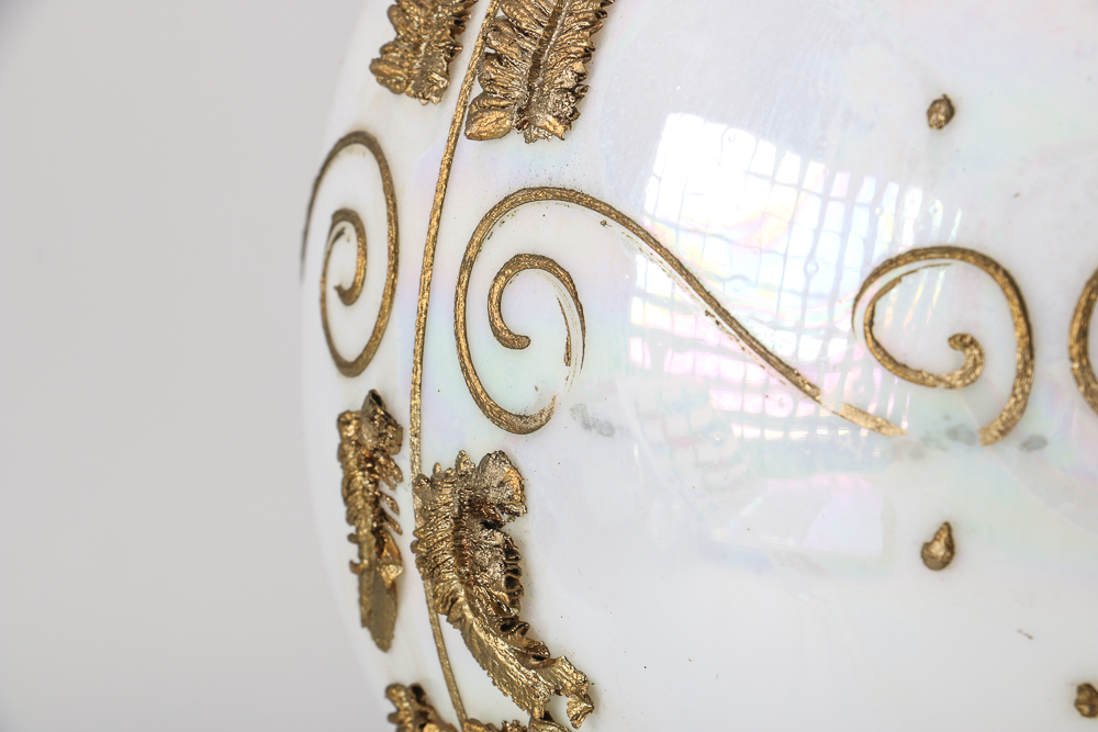 Vintage Milk Glass Table Lamp