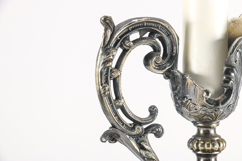 Vintage Milk Glass Table Lamp