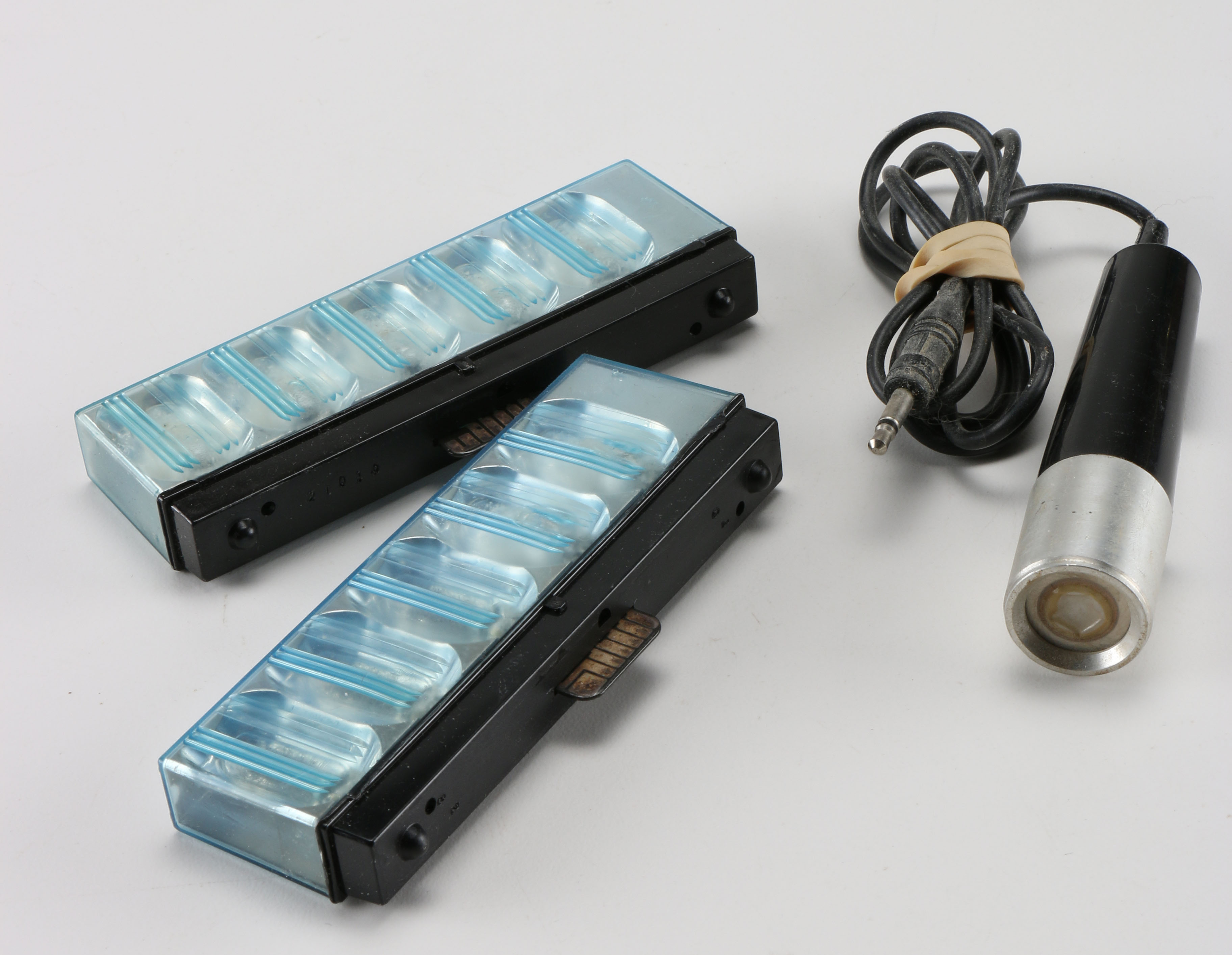 Polaroid SX-70 Land Camera With Accessories and Cases