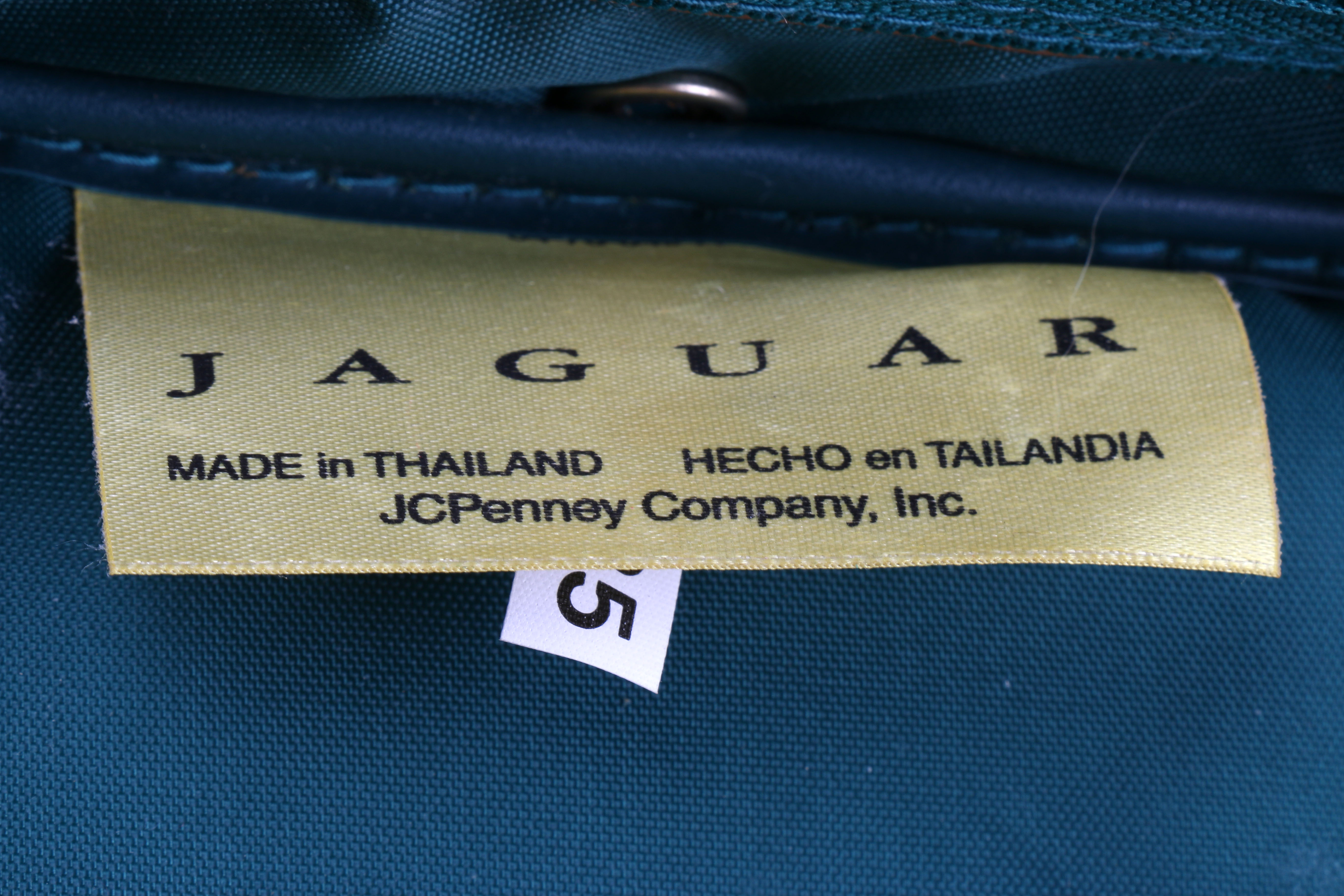 Polaroid SX-70 Land Camera With Accessories and Cases