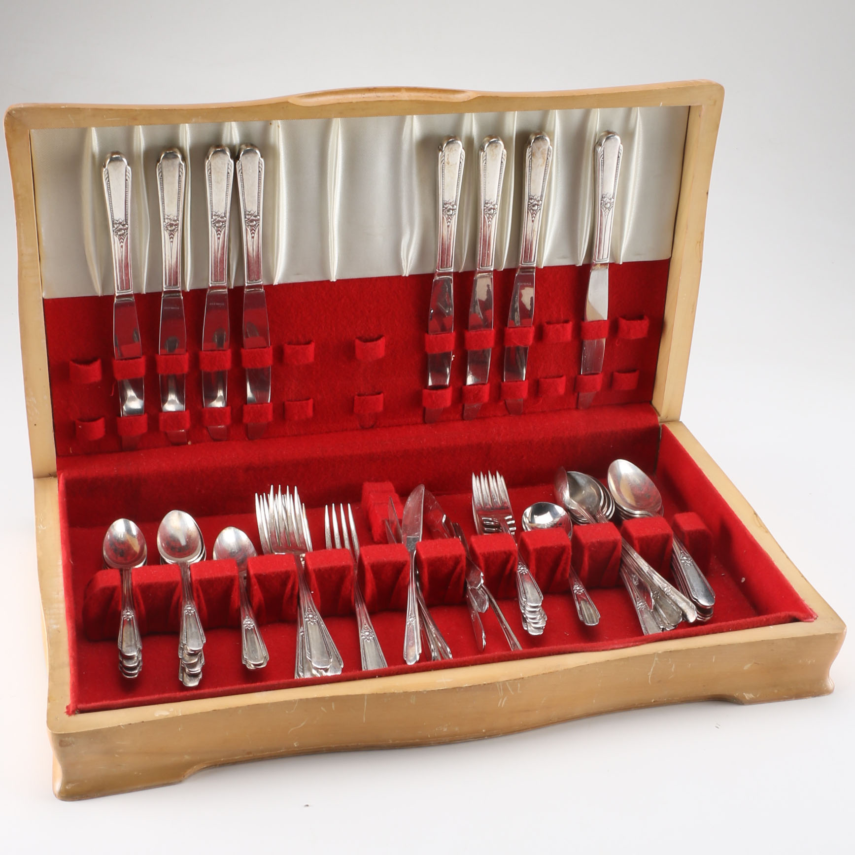 Wm. Rogers "Memory" Pattern Silver Plate Flatware with Stainless Steel Knife Blades