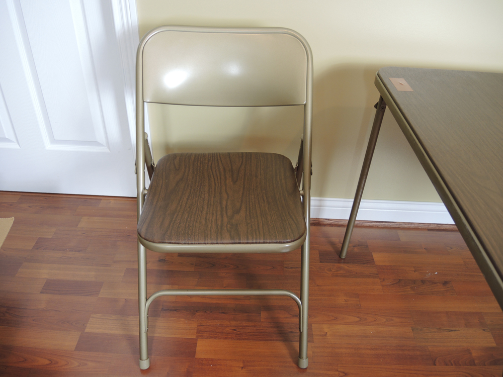 Vintage Samsonite Card Table and Folding Chairs