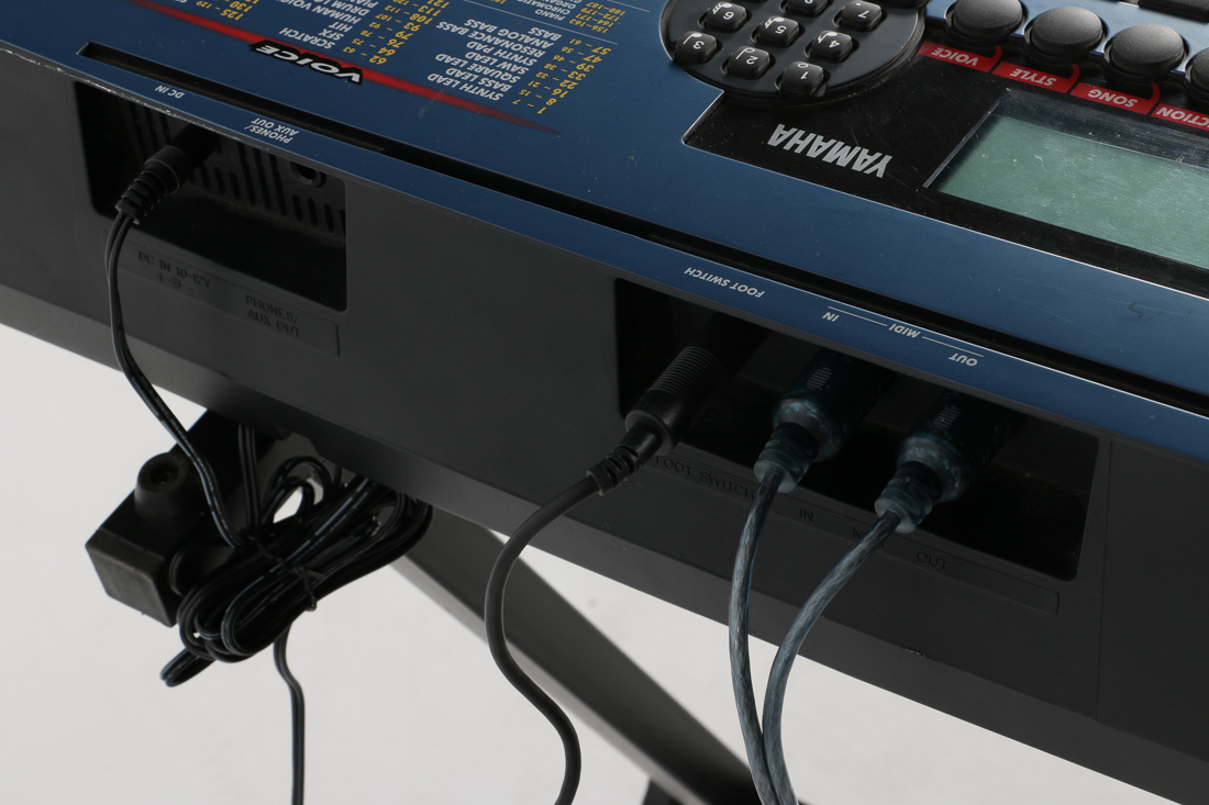 Yamaha DJX Electronic Keyboard With Stand