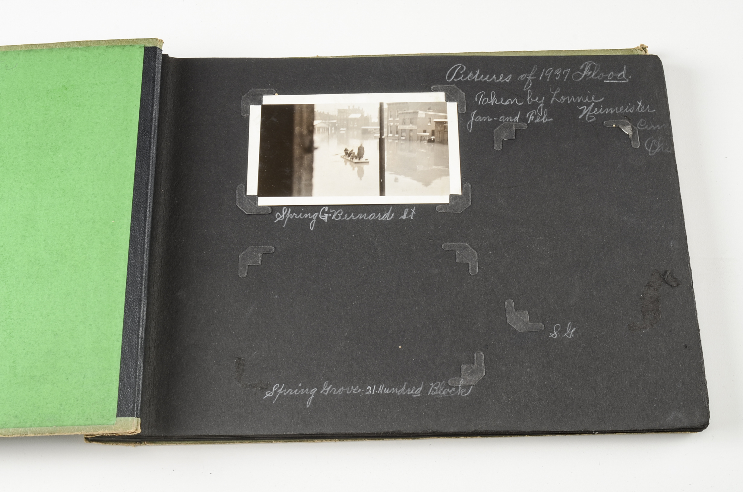 Photo Books of the 1937 Ohio River Flood and the 1939 New York World's Fair