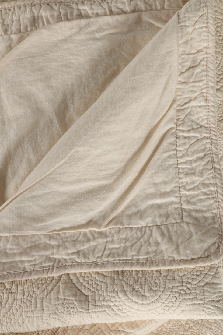 Earl & Wilson Cream Colored Quilt Set
