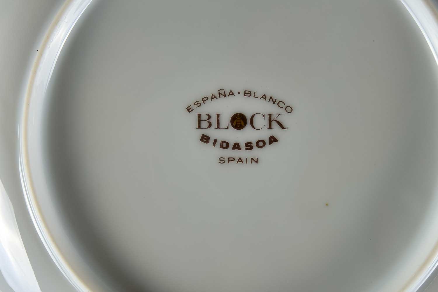 Block "Bidasoa España" China Set After Pablo Picasso