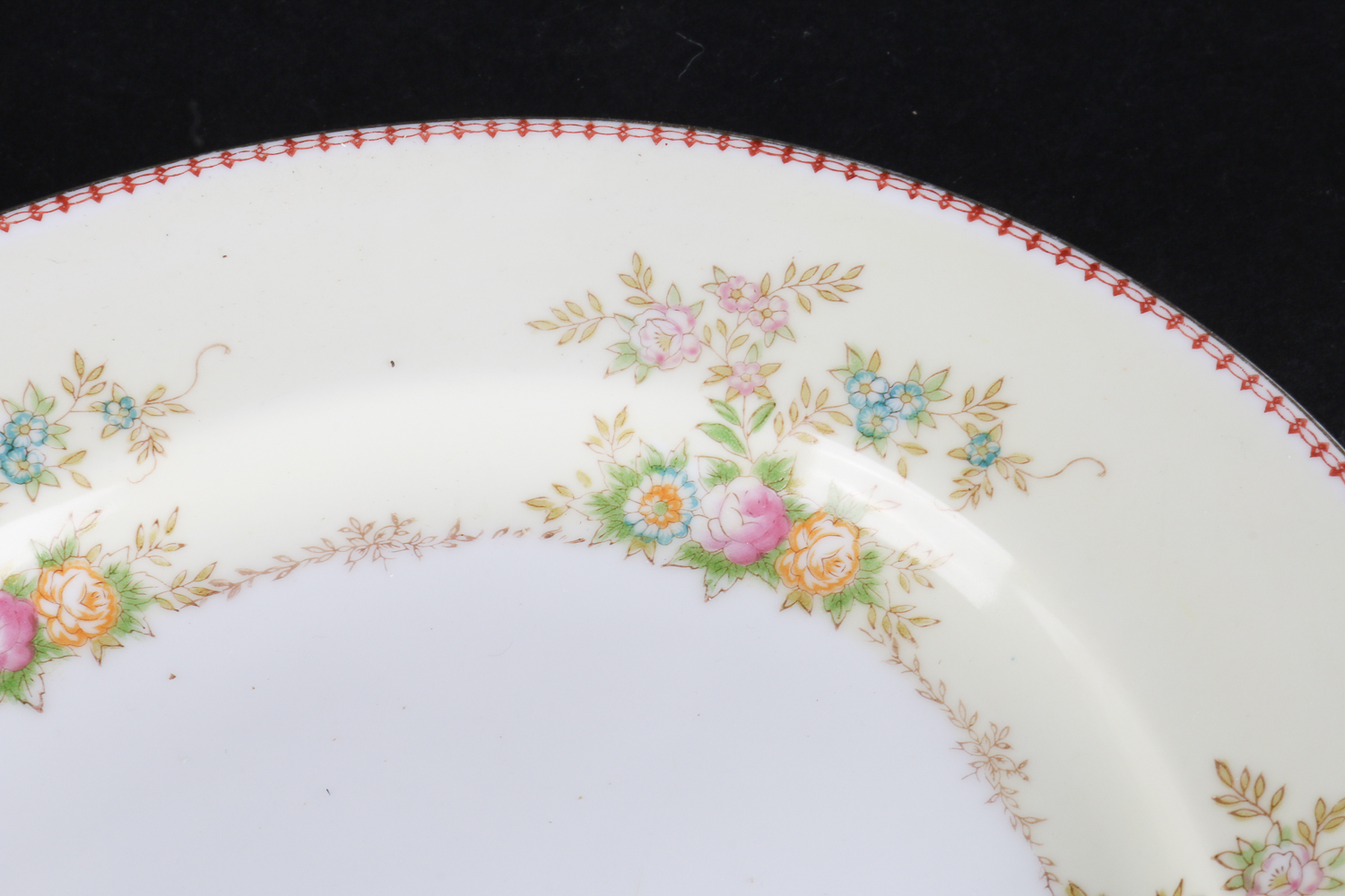 Marlboro Gravy Boat and Meito China Serving Platter