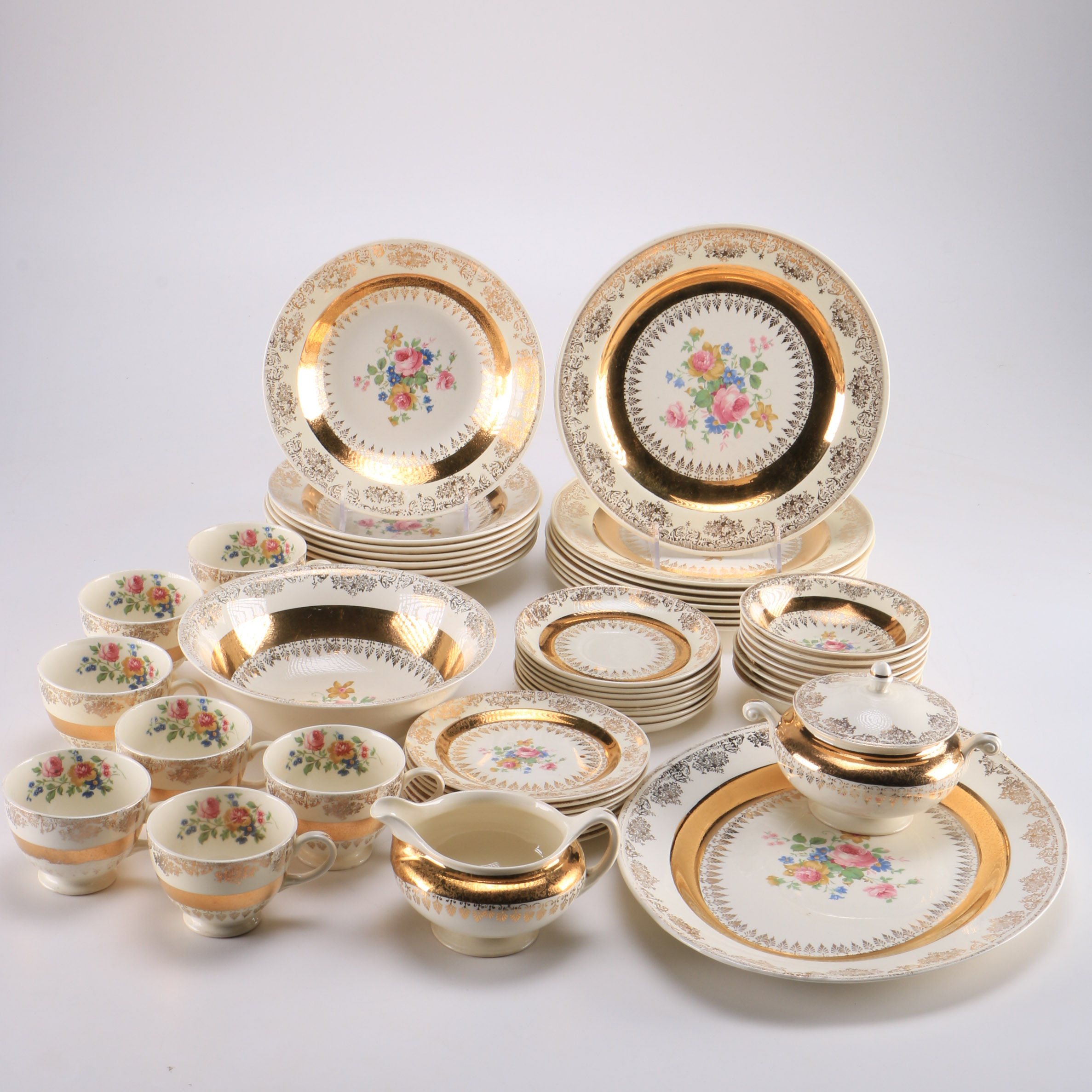 1945 Homer Laughlin "Eggshell Nautilus" China