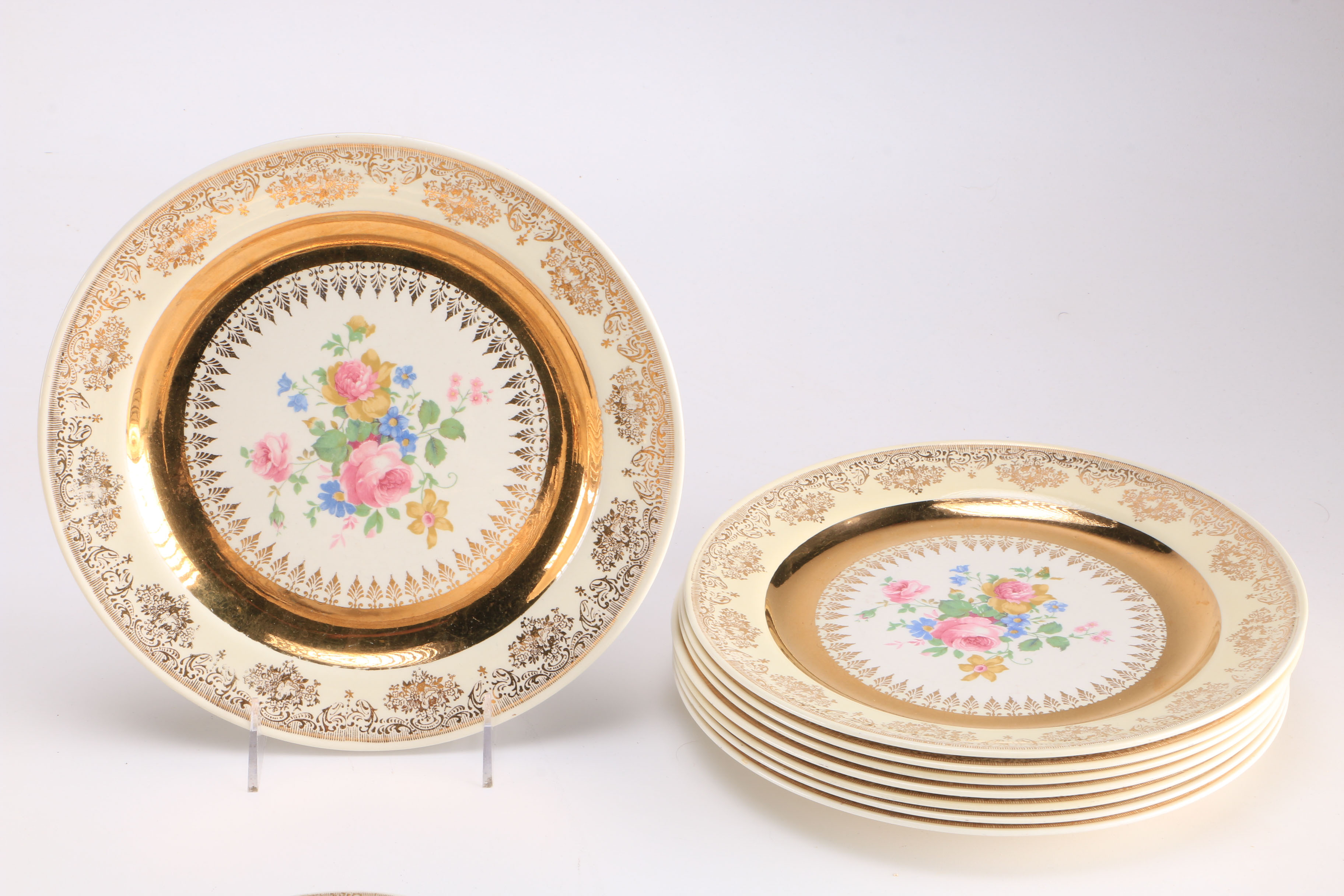 1945 Homer Laughlin "Eggshell Nautilus" China