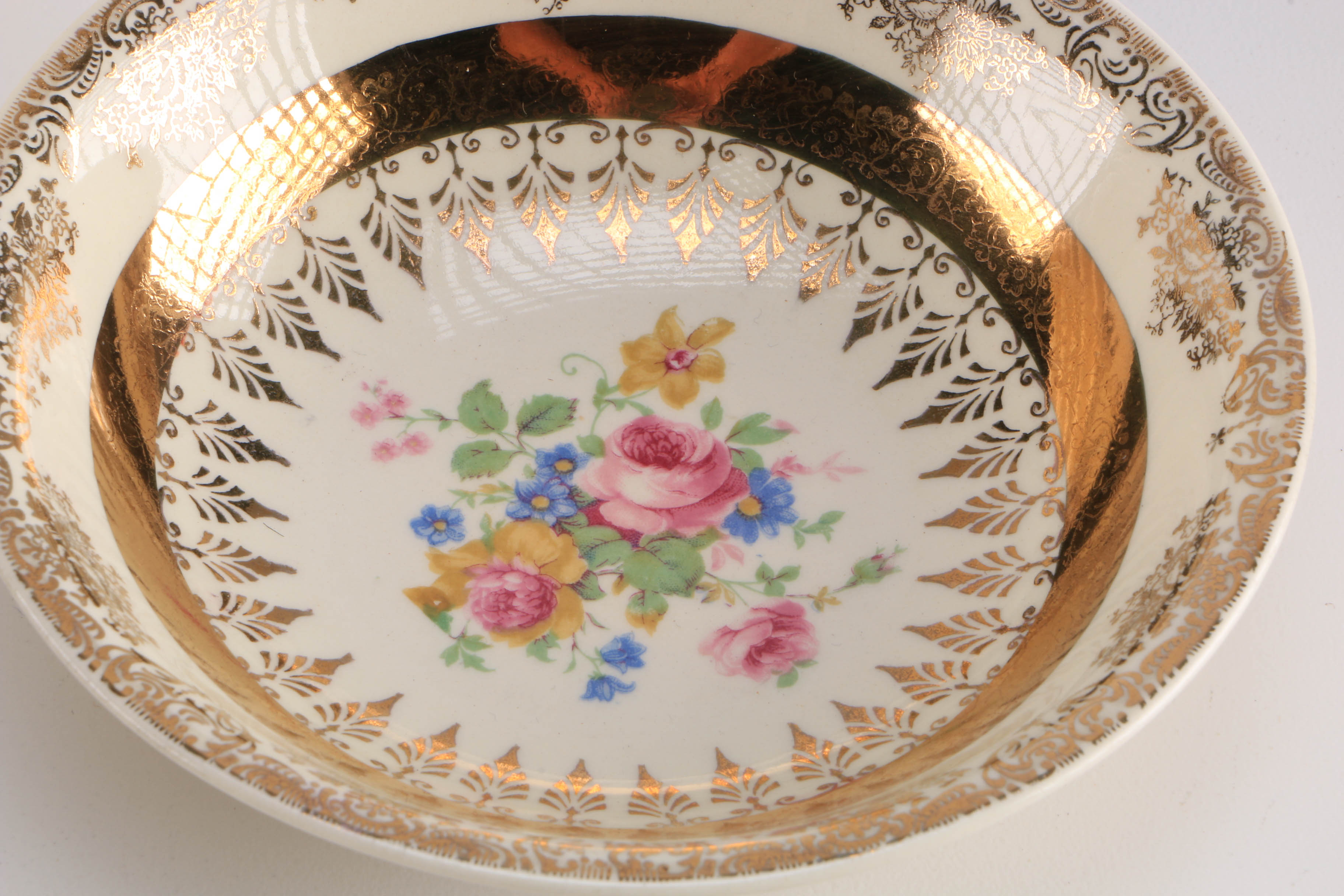 1945 Homer Laughlin "Eggshell Nautilus" China