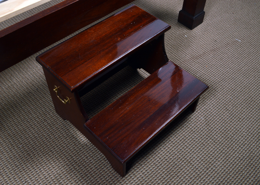 White of Mebane Queen Size Mahogany Canopy Bed with Step Stool