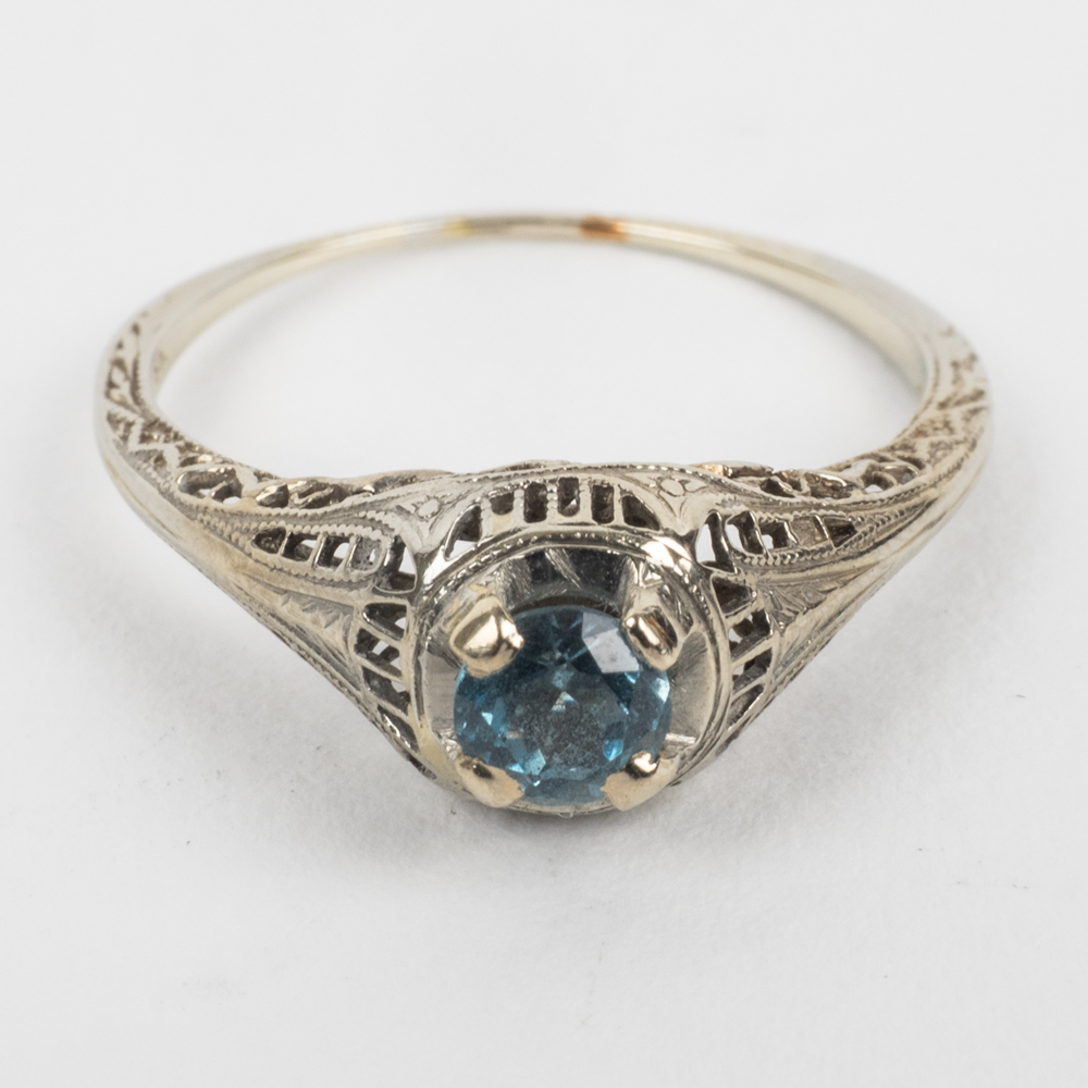 18K White Gold and Blue Topaz Ring
