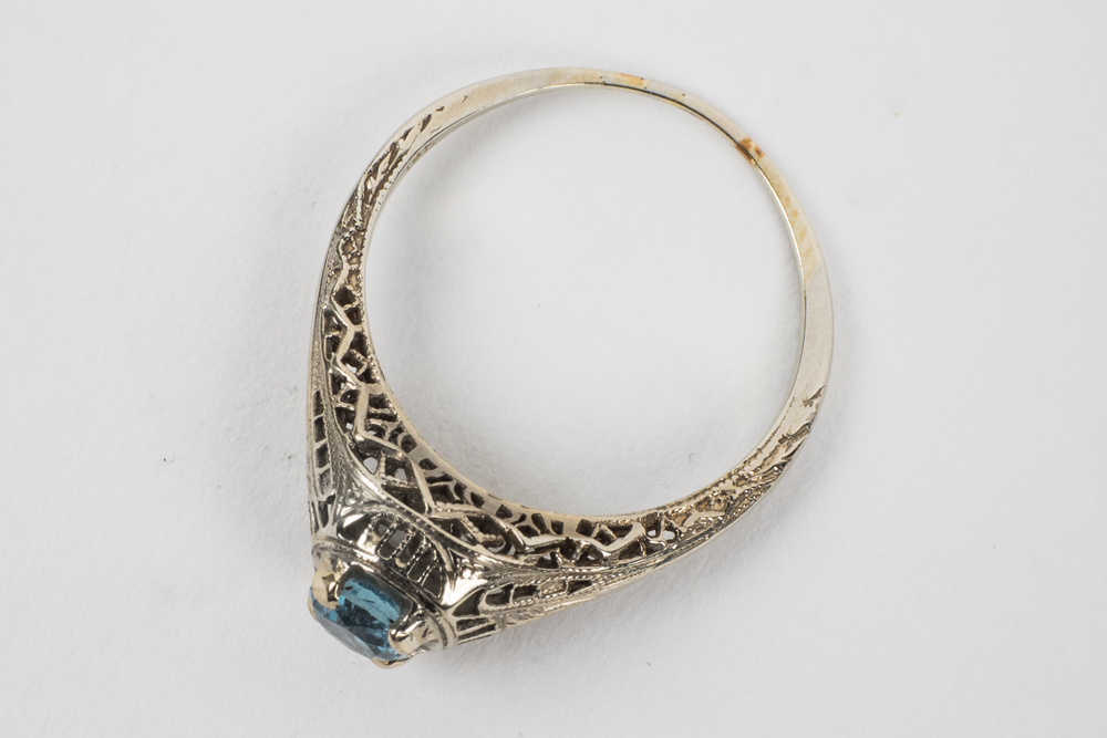 18K White Gold and Blue Topaz Ring