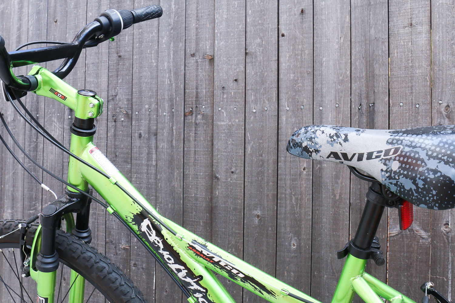 Avigo Assault Revolution Boys' 21-Speed Bike