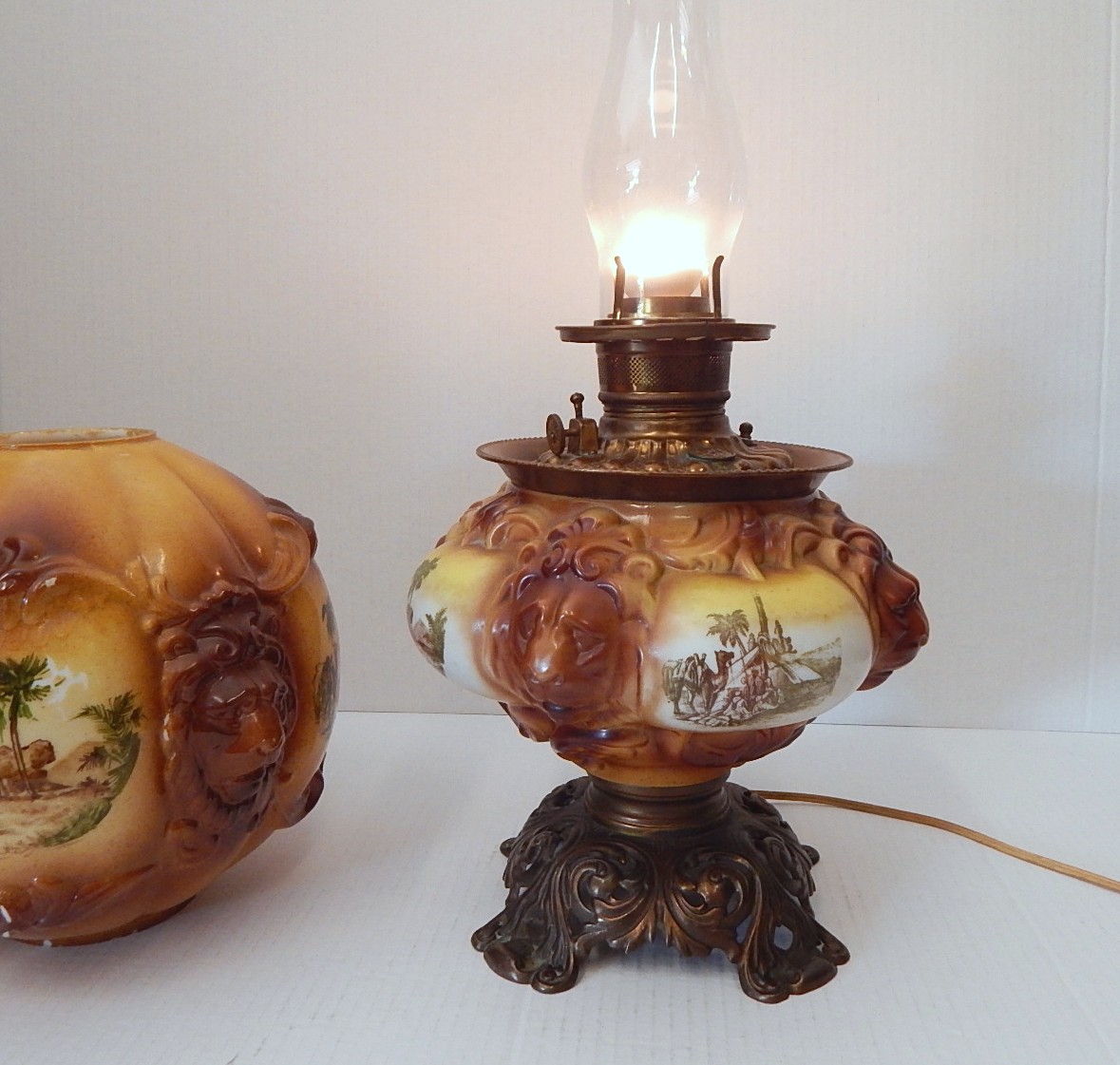 Victorian Era Electrified Gone with the Wind Lamp w/Lions Head