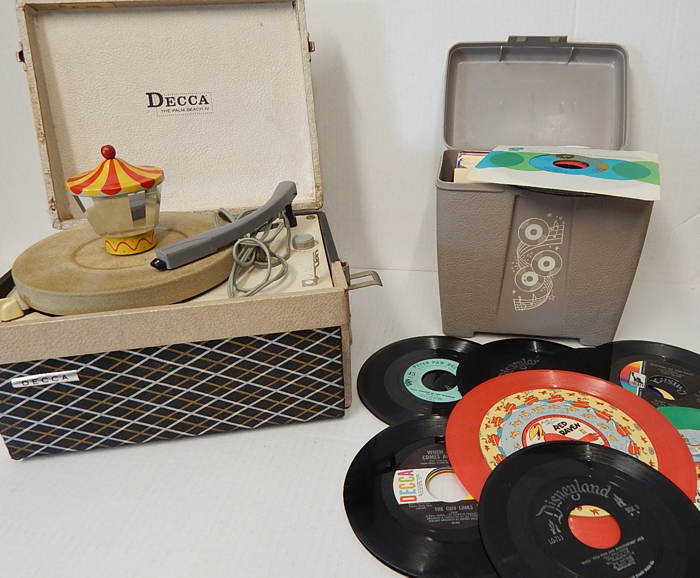 DECCA Model DPS-13 Record Player With Records