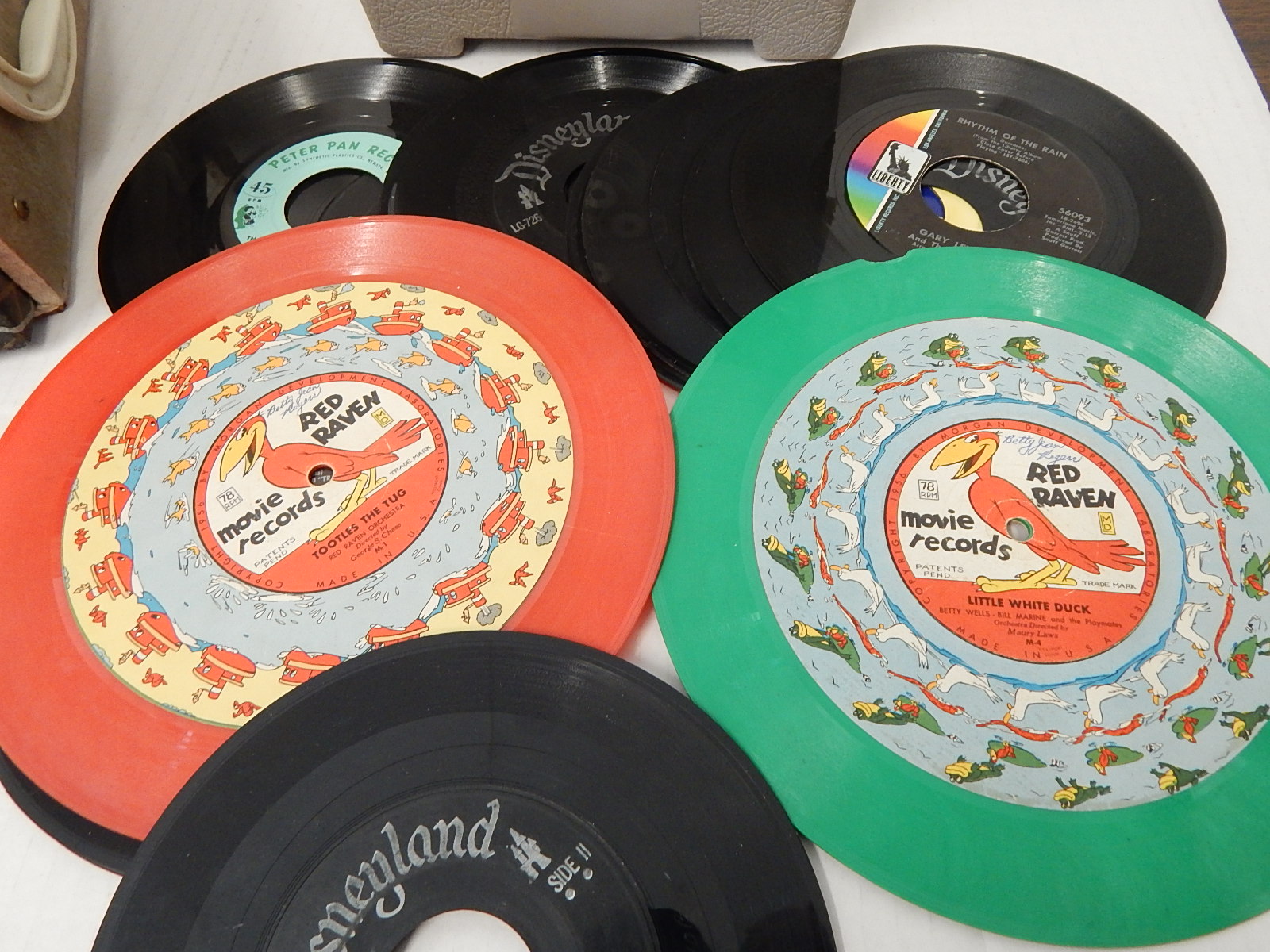 DECCA Model DPS-13 Record Player With Records