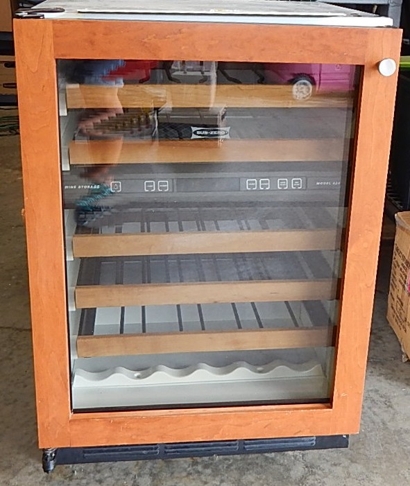 SubZero 424 Dual Zone Under-Counter Wine Storage