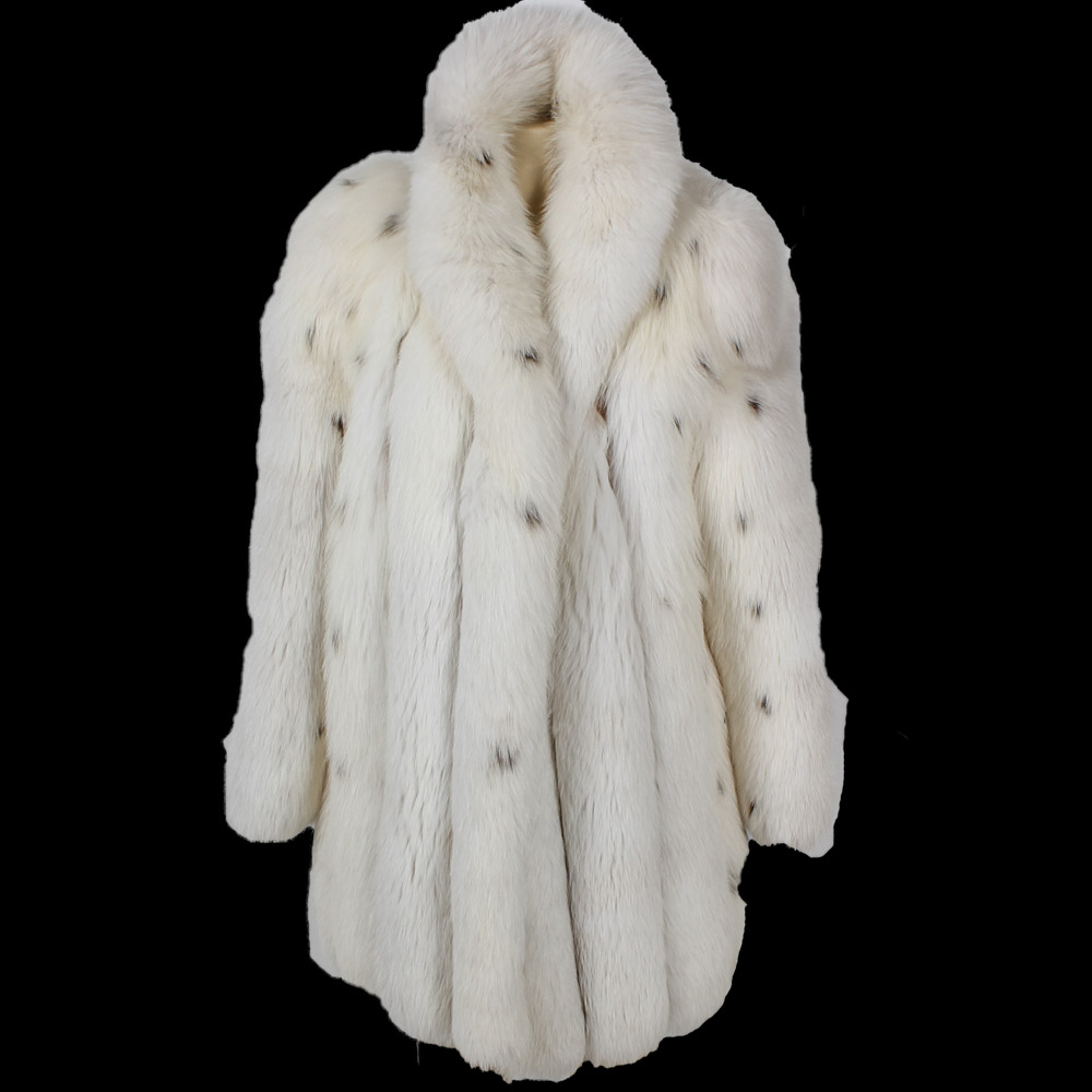 Lynx Dyed Fox Fur Coat by Saga Fox | EBTH