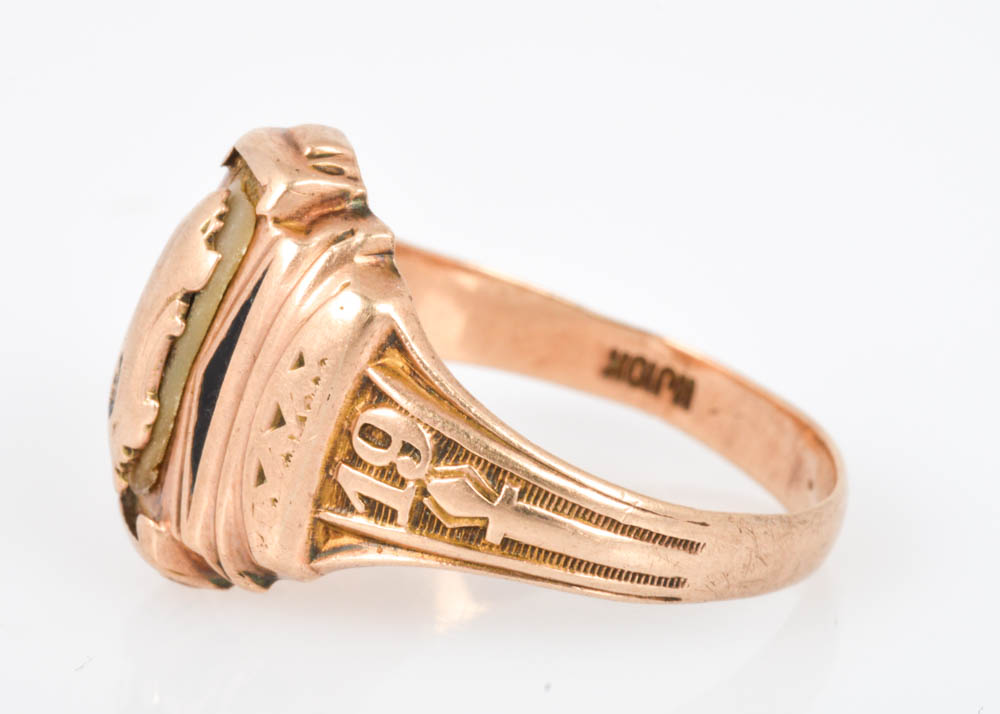 1942 10K Yellow Gold Class Ring