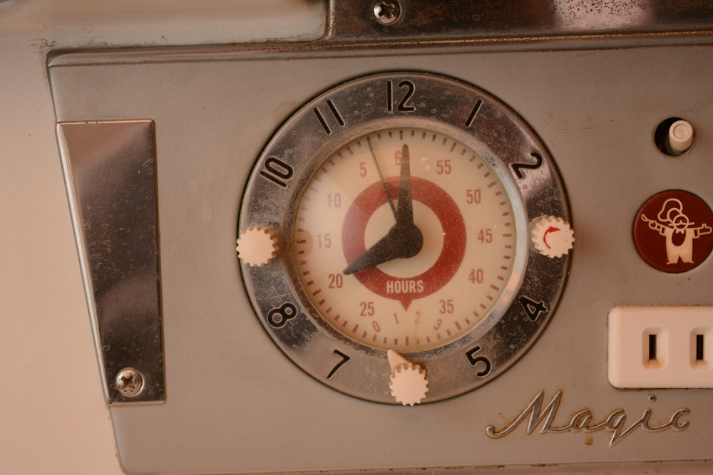 Vintage Circa 1940 Magic Chef Stove