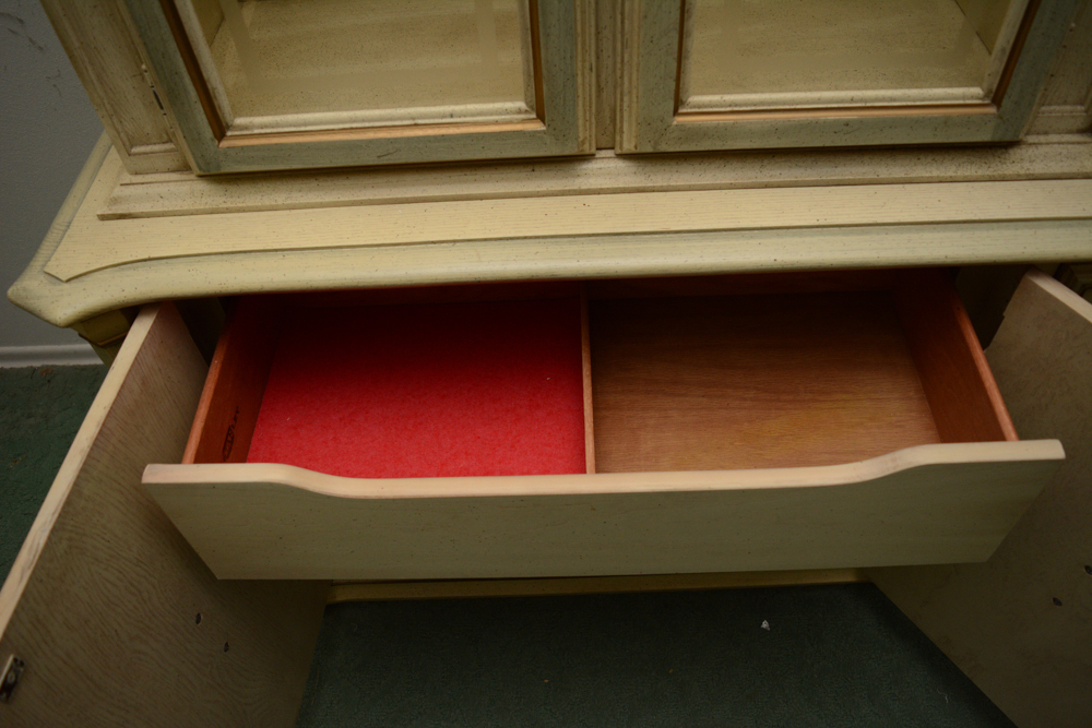 Vintage Stanley Furniture Blonde Finish China Cabinet