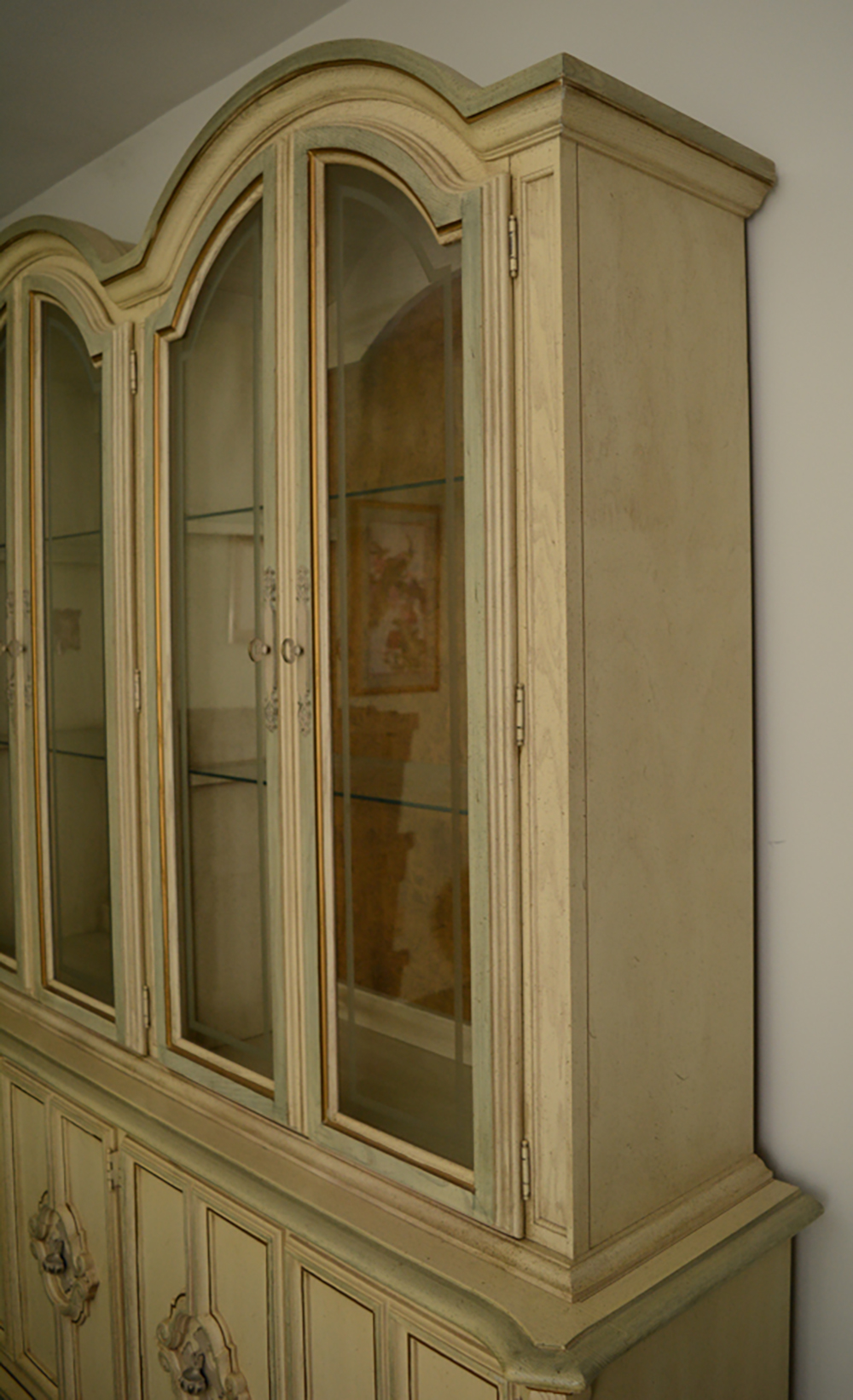 Vintage Stanley Furniture Blonde Finish China Cabinet