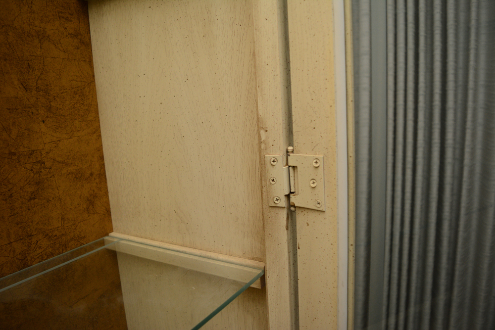 Vintage Stanley Furniture Blonde Finish China Cabinet